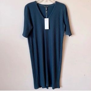 Eileen Fisher XS ribbed dress in Storm V-Neck